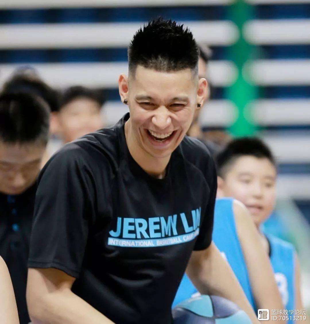 包含国际比赛日法兰克福官宣签约:全明星赛节点到来,质疑声仍在,更衣室氛围转暖的词条 包含国际比赛日法兰克福官宣签约:全明星赛节点到来,质疑声仍在,更衣室氛围转暖的词条