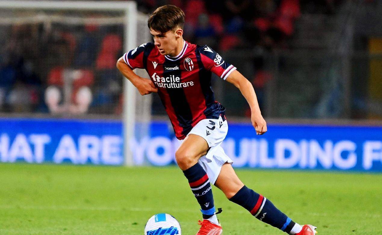  拉齐奥训练开放日，赛前调整名单引欢呼，德甲在即，球探报告显示潜力